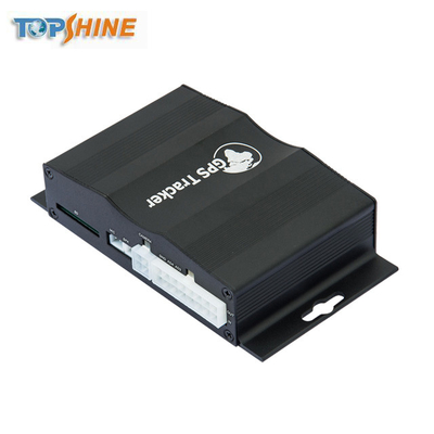 Cortar o motor Remote GPS Vehicle Tracker com Relé e 1000mAh / 4.2V Bateria de reserva